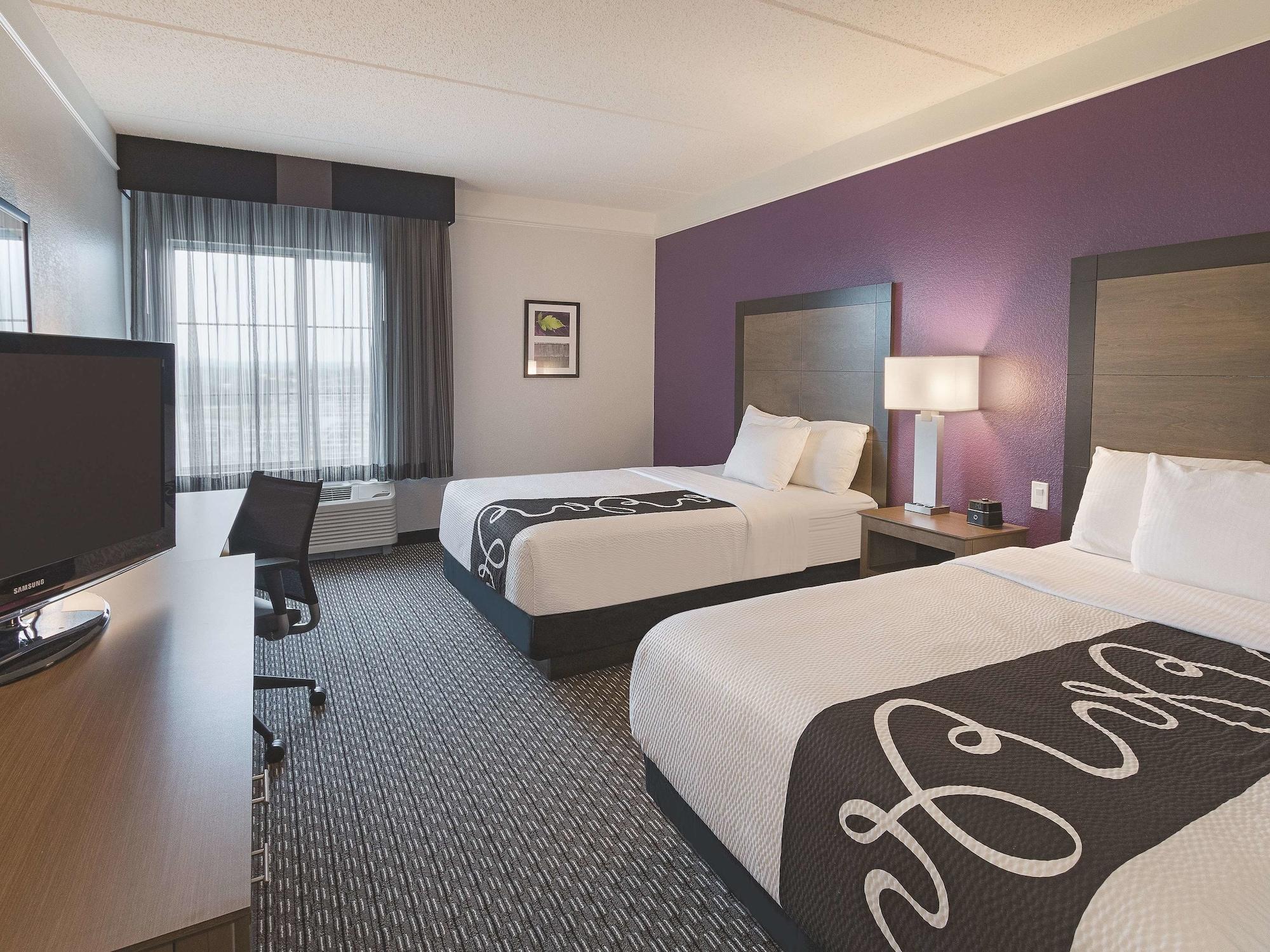 La Quinta By Wyndham Arlington North 6 Flags Dr Ξενοδοχείο Εξωτερικό φωτογραφία