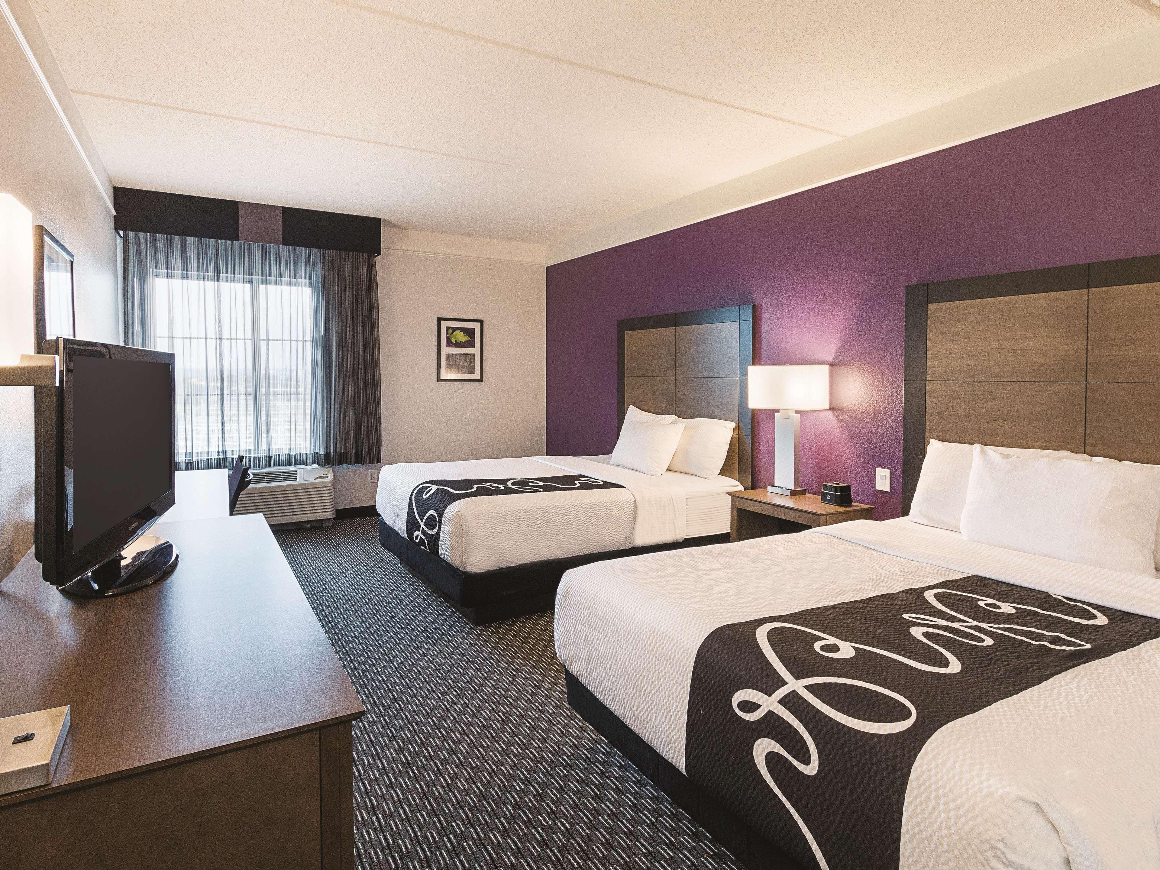 La Quinta By Wyndham Arlington North 6 Flags Dr Ξενοδοχείο Εξωτερικό φωτογραφία