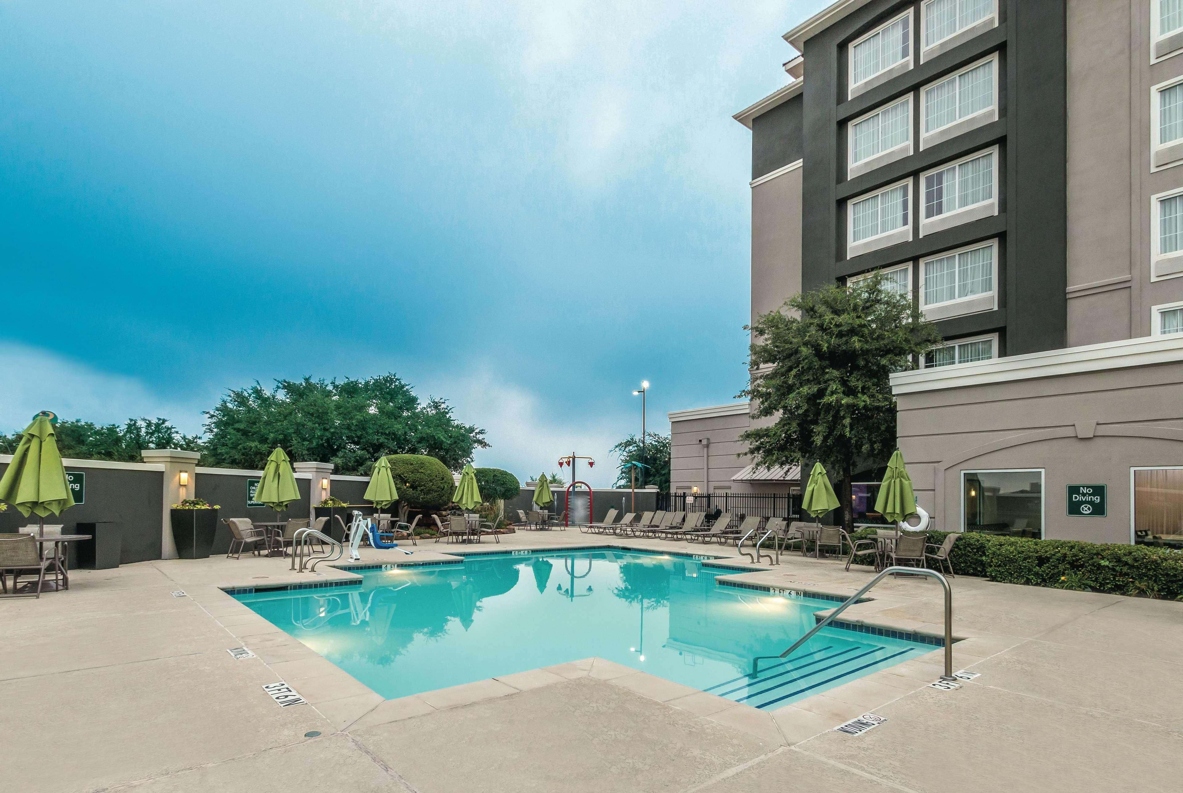 La Quinta By Wyndham Arlington North 6 Flags Dr Ξενοδοχείο Εξωτερικό φωτογραφία