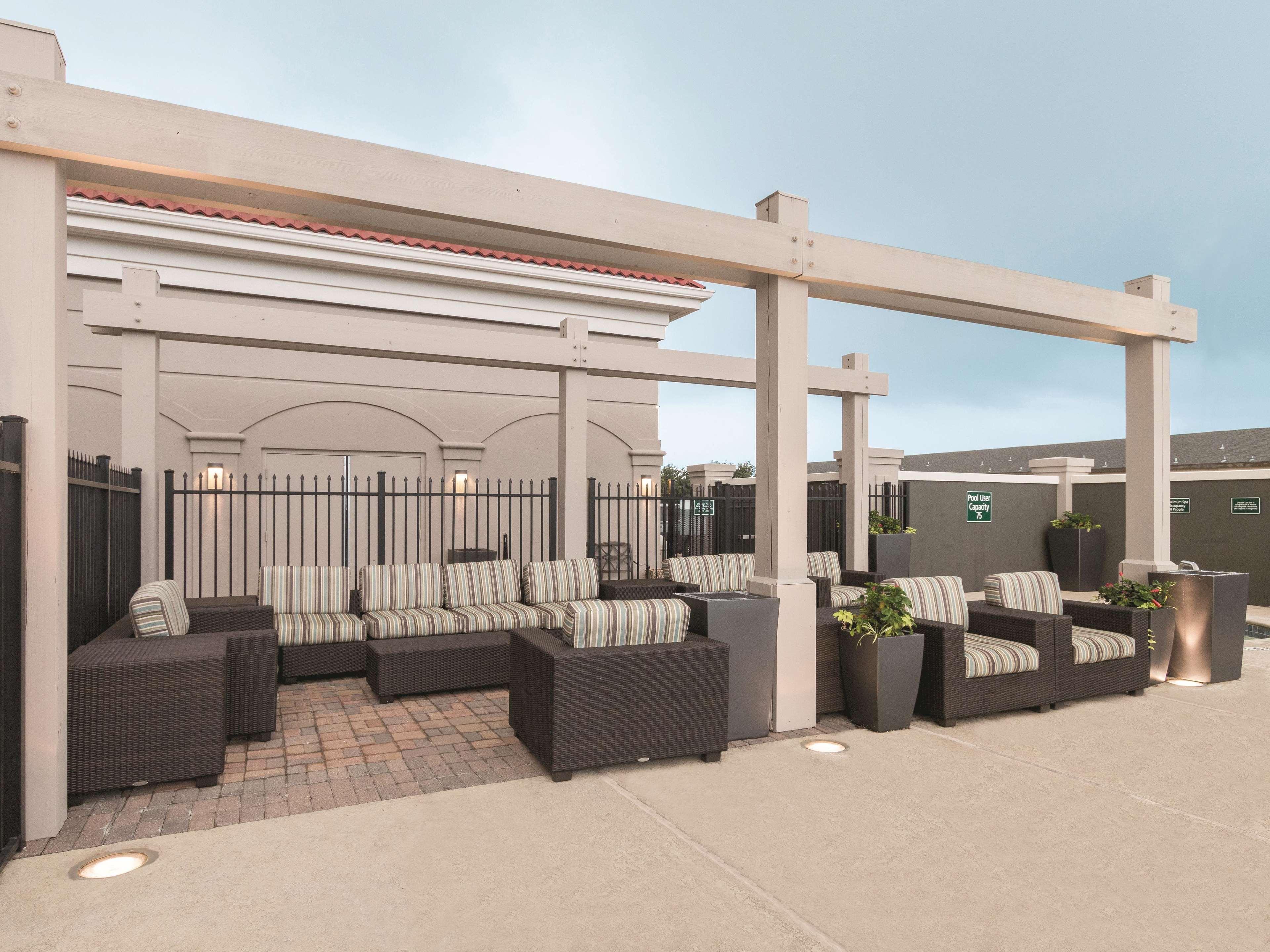 La Quinta By Wyndham Arlington North 6 Flags Dr Ξενοδοχείο Εξωτερικό φωτογραφία