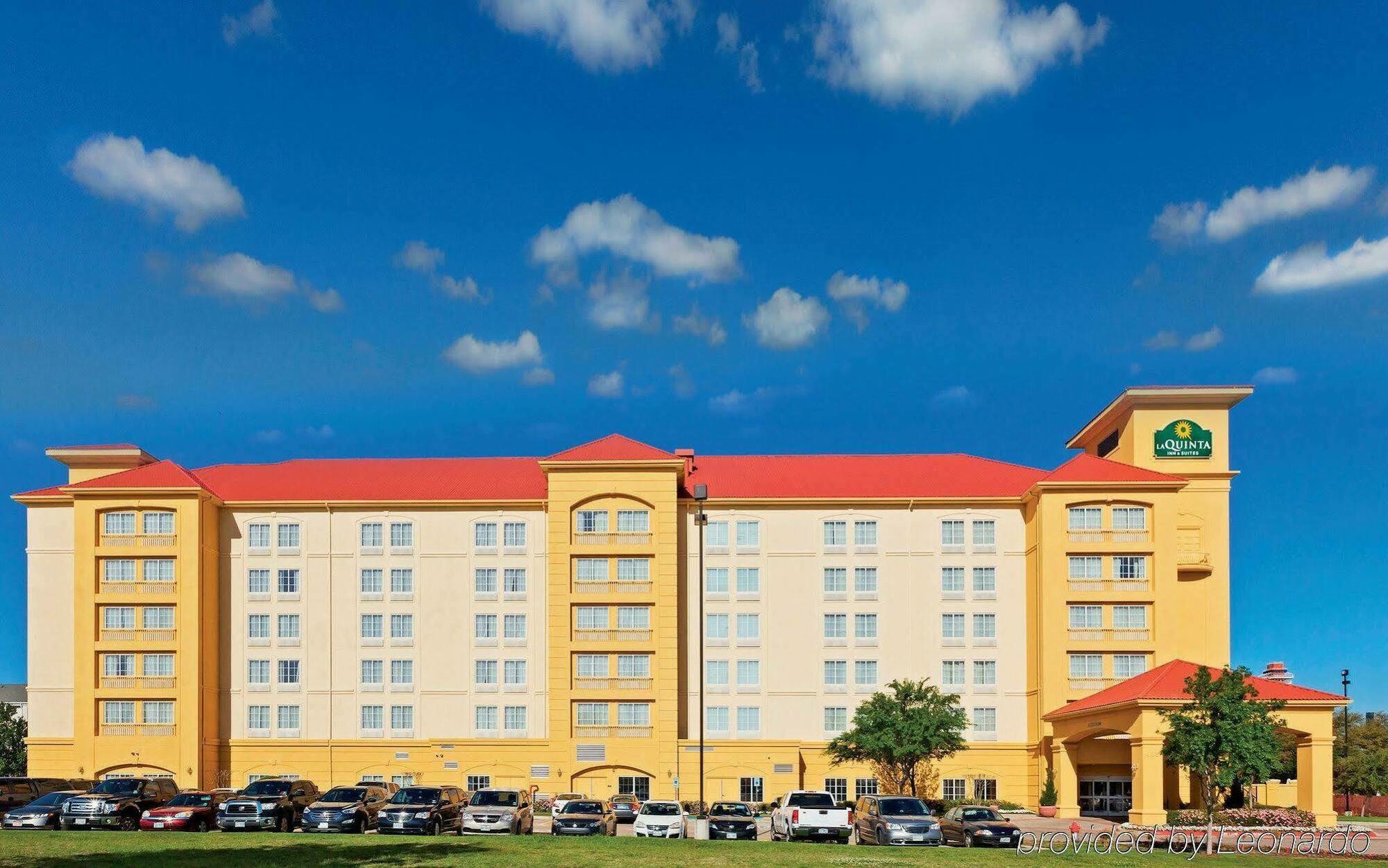 La Quinta By Wyndham Arlington North 6 Flags Dr Ξενοδοχείο Εξωτερικό φωτογραφία